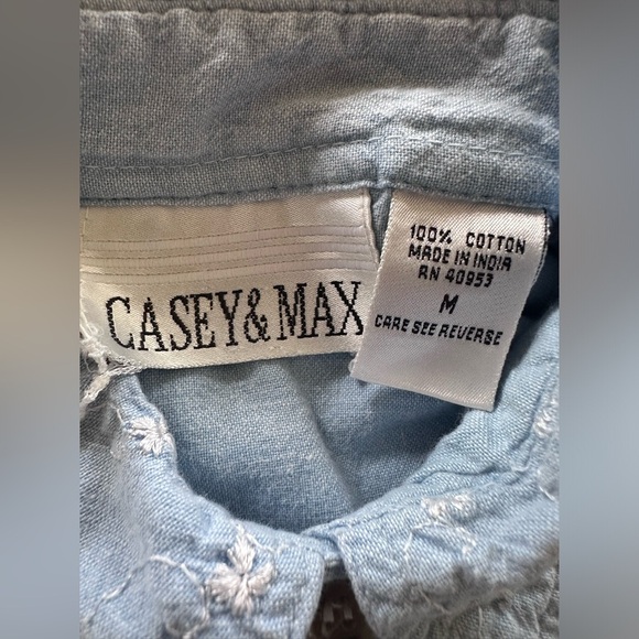Casey & Max vintage 90’s embroidered button down shirt size M - Picture 6 of 6